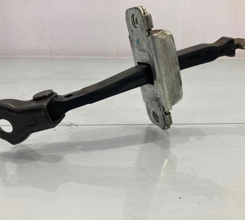 Limitador Porta Traseira Esquerda Hyundai Hb20 Hatch 13/18