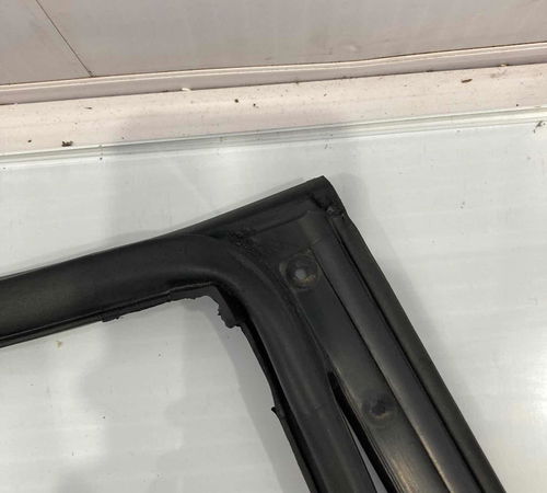 Borracha Vedação Traseira Esquerda Hyundai Hb20 Hatch 13/18