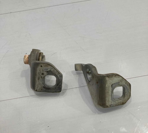 Batente Dobradiça Dianteira Esquerda Ford Ecosport 2013/2017