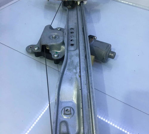 Máquina De Vidro Traseira Esquerda Chevrolet Cruze Sedan 15