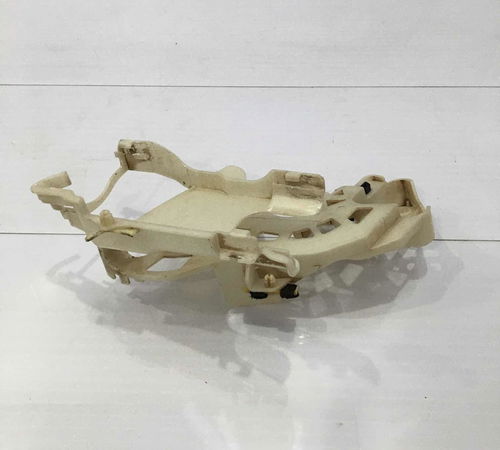 Suporte Fechadura Dianteira Esquerda Volkswagen Tiguan 2016