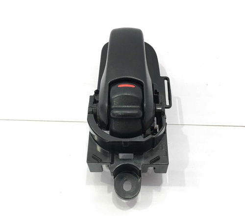 Maçaneta Interna Dianteira Esquerda  Nissan Tiida 2009/2015