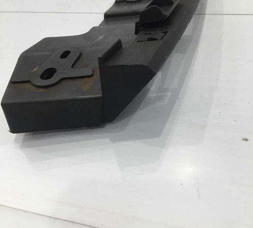 Guia Farol Direito Nissan Tiida 2008/2014