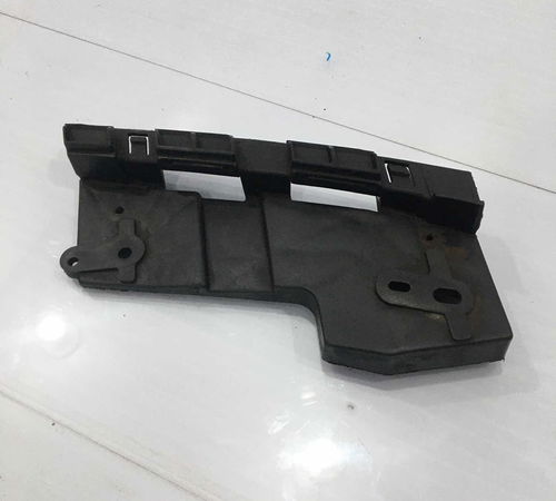 Guia Farol Direito Nissan Tiida 2008/2014