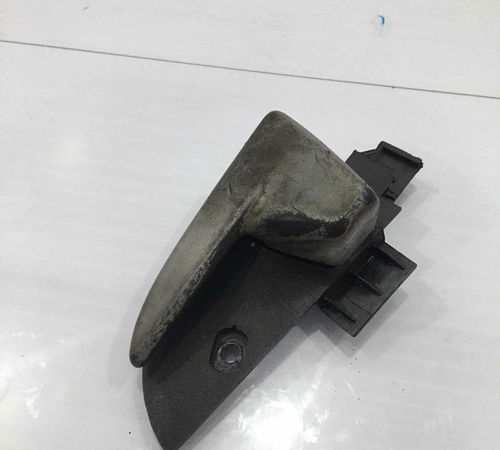 Maçaneta Interna Dia. Esq Chevrolet Celta 2007/2014 C/detalh