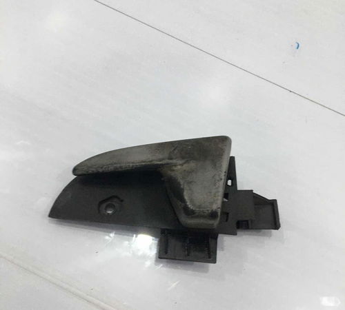 Maçaneta Interna Dia. Esq Chevrolet Cel...
