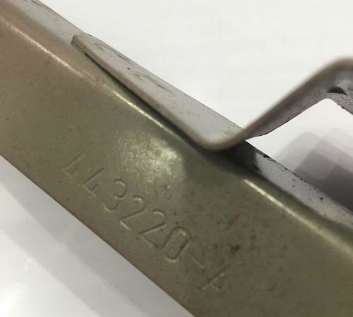 Guia Canaleta Vidro Dianteira Esquerda Renault Duster 10/15