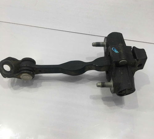 Limitador Dianteiro Esquerdo Ford Fusion 2006/2009