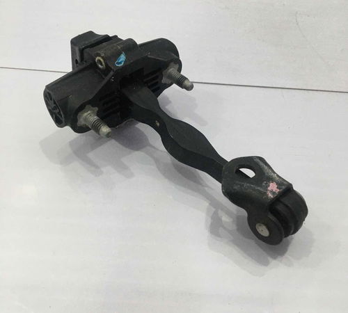 Limitador Dianteiro Esquerdo Ford Fusion...