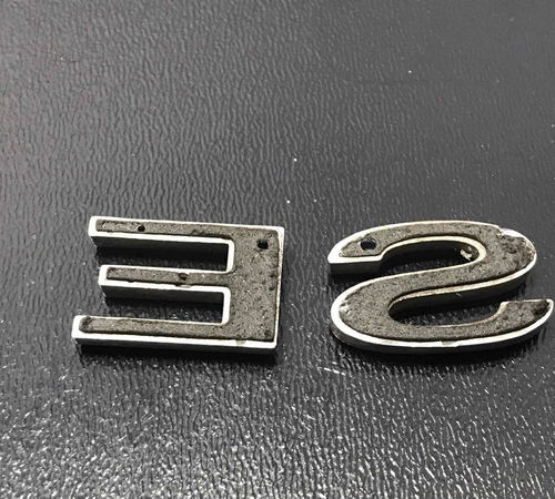 Emblema Se Porta Dianteira Esquerda Ford New Fiesta 13/21