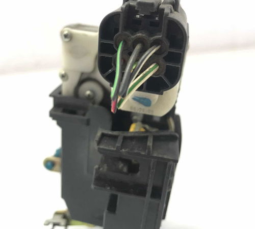 Fechadura Porta Dianteira Esquerda Ford Fiesta 2003/2014