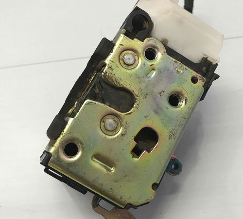 Fechadura Porta Dianteira Esquerda Ford Fiesta 2003/2014