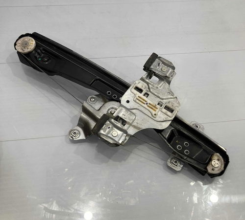 Máquina De Vidro Dianteiro Esquerdo Chevrolet Cobalt 12/20