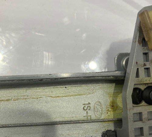 Máquina De Vidro Dianteiro Esquerdo Hyundai Hb20 2013/2018