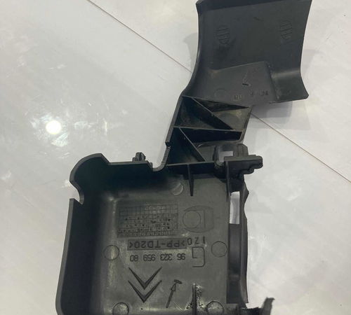 Moldura Fechadura D.e Citroën Xsara Picasso 2005/2010