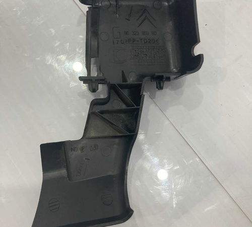 Moldura Fechadura D.e Citroën Xsara Picasso 2005/2010