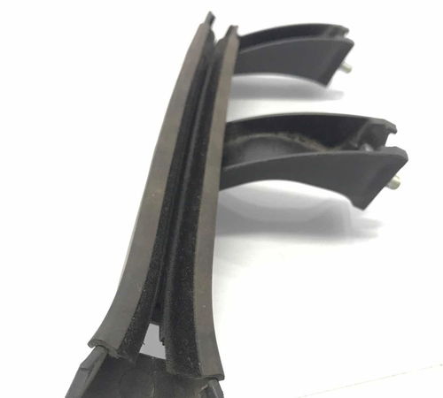 Guia Canaleta Vidro Porta Dianteira Esq Fiat Bravo 2010/2016