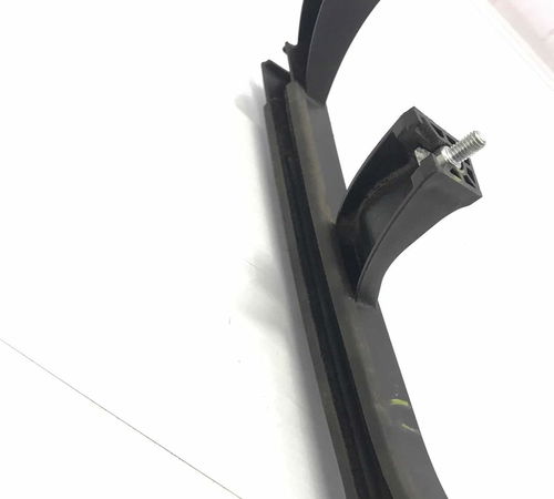 Guia Canaleta Vidro Porta Dianteira Esq Fiat Bravo 2010/2016