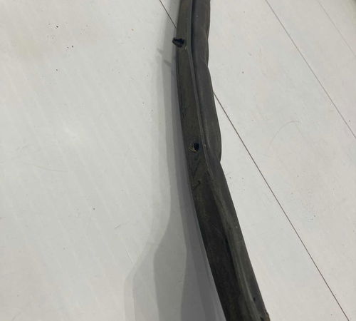 Borracha Vedação Dianteira Esquerda Citroën C4 Lounge 14/19