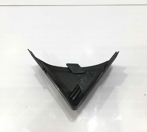 Acabamento Dianteiro Esquerdo Renault Megane Sedan 2006/2012