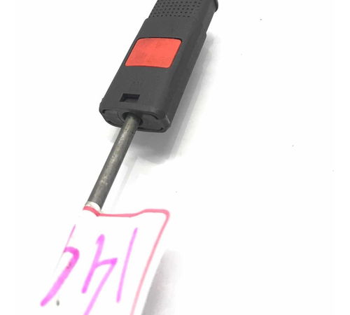 Pino Trava Porta Dianteira Esquerda Chevrolet Corsa 01/08