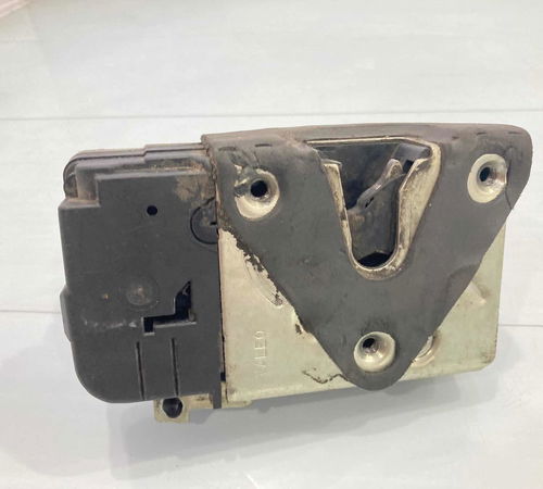 Fechadura Dianteira Esquerda Peugeot 206/207 2007/2015