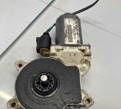 Motor Máquina De Vidro Dianteiro Esq Volkswagen Fox 03/14