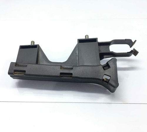 Guia Canaleta Vidro Dianteira Esq Fiat Idea Adventure 11/16