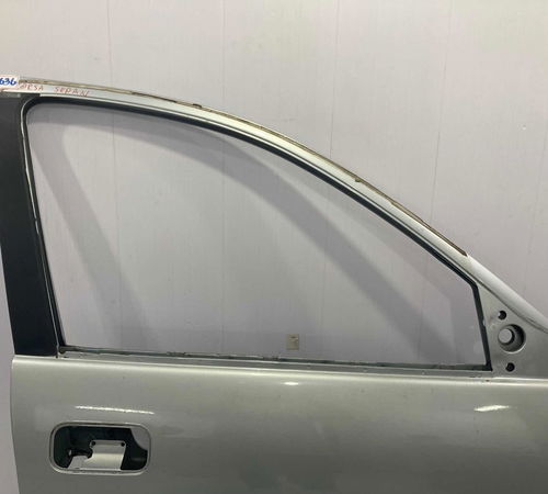 Porta Dianteira Direita Chevrolet Corsa 2000/2012 Com Detalh