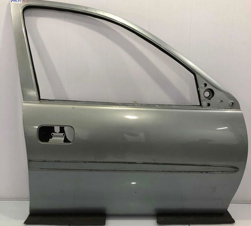 Porta Dianteira Direita Chevrolet Corsa ...
