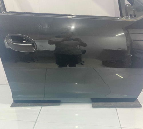 Porta Dianteira Direita Renault Sandero 2015/2019 Com Detalh