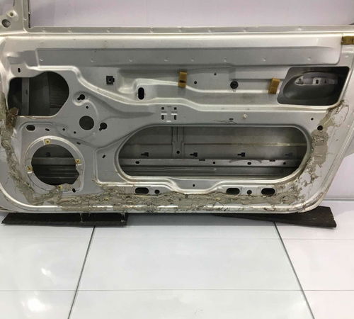 Porta Dianteira Direita Renault Clio 2004/2012 Com Detalhe