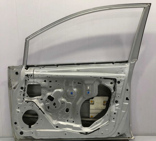 Porta Dianteira Direita Nissan Tiida 2008/2015