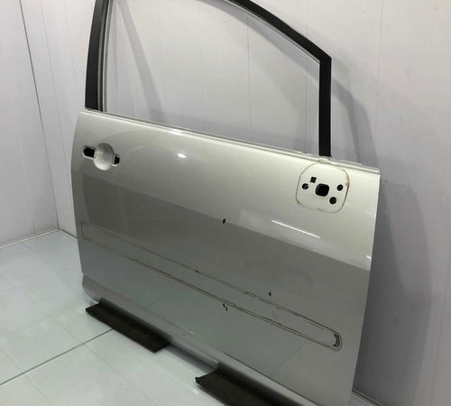 Porta Dianteira Direita Nissan Tiida 2008/2015