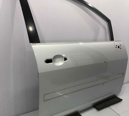 Porta Dianteira Direita Nissan Tiida 2008/2015