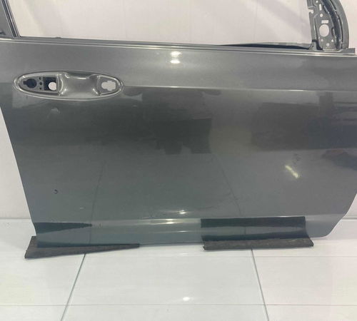 Porta Dianteira Direita Honda City 2010/2014 Com Detalhe