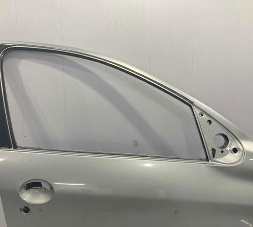 Porta Dianteira Direita Peugeot 207 2007/2015 Com Detalhes