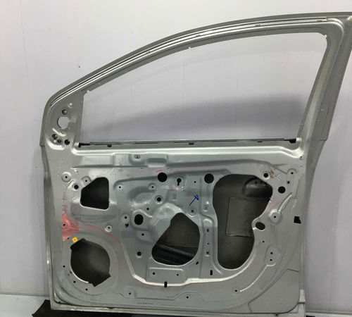 Porta Dianteira Direita Chevrolet Onix 2013-2019 C/detalhe