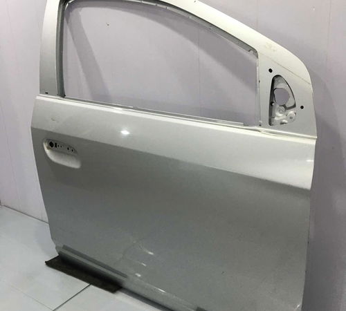 Porta Dianteira Direita Chevrolet Onix 2013-2019 C/detalhe
