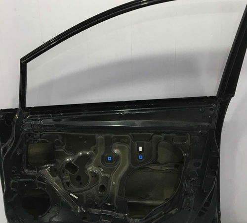 Porta Dianteira Direita Nissan Tiida 2009/2015 Com Detalhe