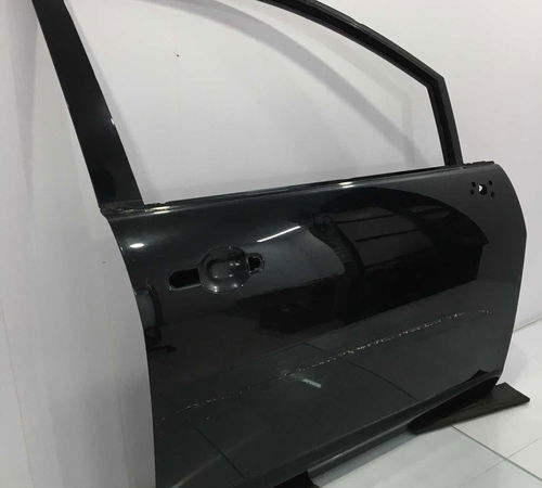 Porta Dianteira Direita Nissan Tiida 2009/2015 Com Detalhe