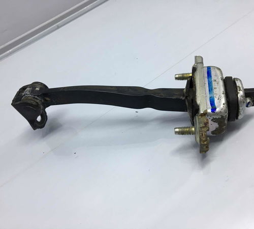 Limitador Dianteiro Esquerdo Chevrolet Sonic 2012/2014