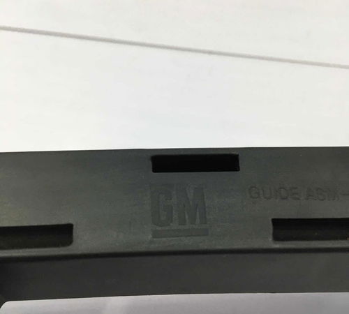 Guia Canaleta Vidro Dianteira Esquerda Chevrolet Sonic 12/14