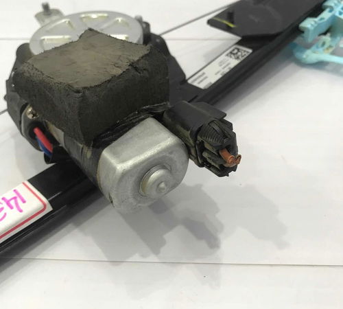 Máquina De Vidro Dianteira Esquerda Fiat Grand Siena 13/21