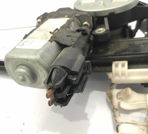 Máquina De Vidro Dianteira Esquerda Fiat Grand Siena 13/21