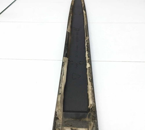 Friso Traseiro Esquerdo Honda Fit 2003/2008 C/detalhe