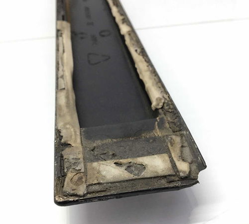 Friso Traseiro Esquerdo Honda Fit 2003/2008 C/detalhe