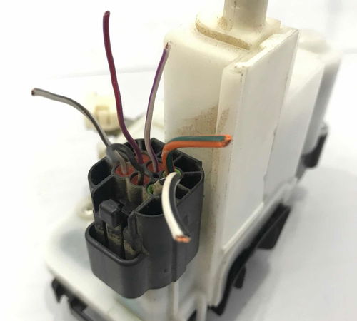 Fechadura Dianteira Esquerda Fiat Grand Siena 2013/2021