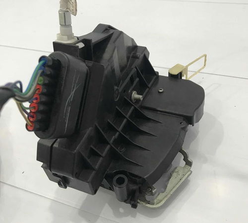 Fechadura Dianteira Esquerda Ford Ecosport 2013/2017