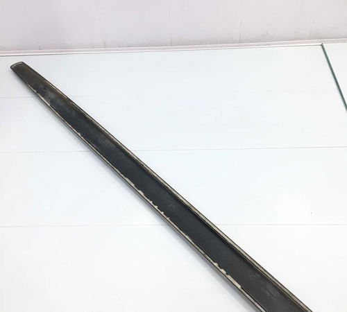 Friso Dianteiro Esquerdo Nissan Tiida 2009/2015 C/detalhes
